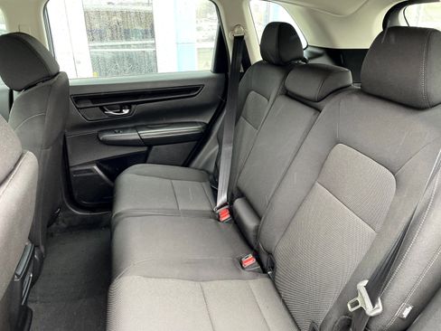 Used 2023 Honda CR-V LX image 10