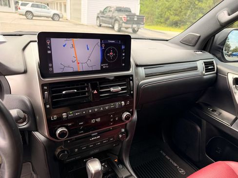 Used 2023 Lexus GX 460 Luxury w/ Accessory Package AWD/4WD image 17