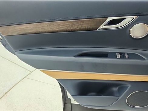 Used 2023 Genesis GV80 3.5T w/ Prestige Package image 32