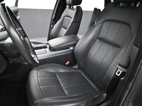 Used 2018 Land Rover Range Rover Sport HSE AWD/4WD image 10