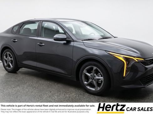 Used 2025 Kia K4 FWD image 1