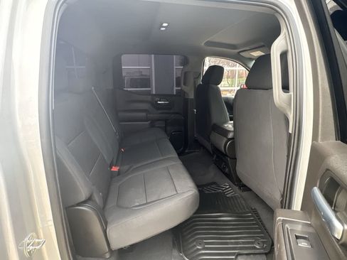 Used 2020 Chevrolet Silverado 1500 Custom w/ Infotainment Package image 24