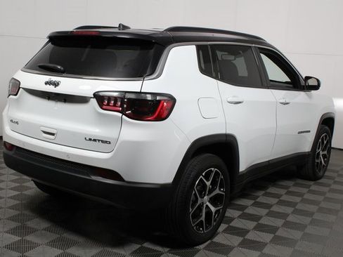 Used 2024 Jeep Compass Limited image 7