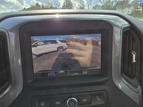 Used 2024 Chevrolet Silverado 2500 Custom w/ Custom Value Package image 11