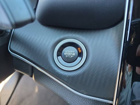 New 2026 Jeep Grand Cherokee L 2WD image 27
