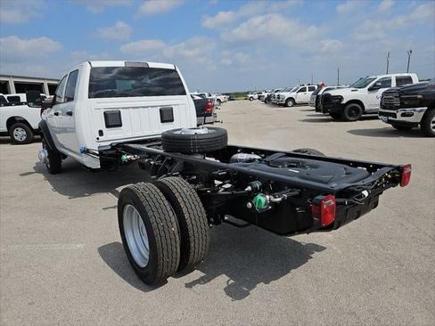New 2026 RAM 5500 Tradesman AWD/4WD image 35