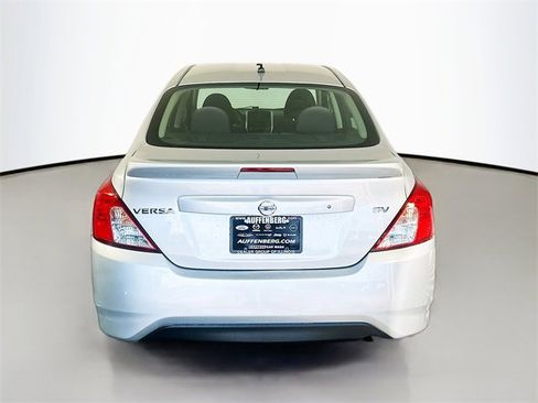 Used 2017 Nissan Versa SV image 6