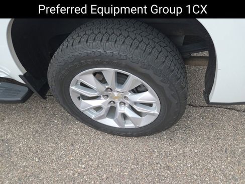 Certified 2021 Chevrolet Silverado 1500 Custom w/ Custom Max Trailering Package AWD/4WD image 8