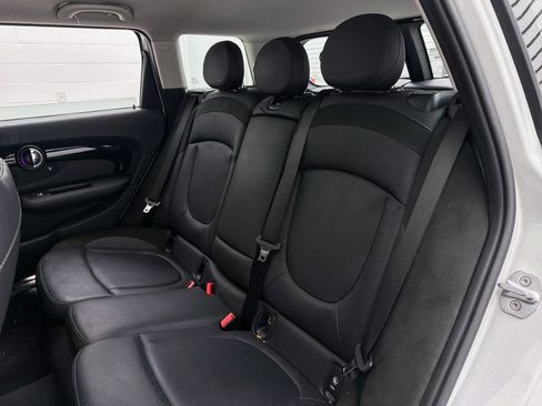 Used 2019 MINI Cooper Clubman S image 27