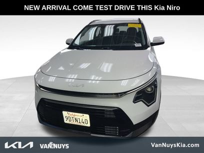 Used 2023 Kia Niro EX Touring