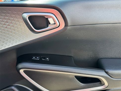 Used 2023 Kia Soul LX w/ Option Group 015 image 22