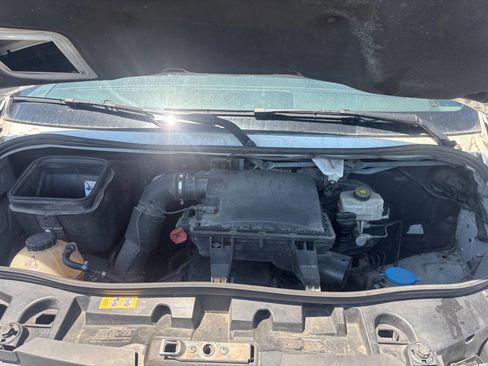 Used 2022 Mercedes-Benz Sprinter 2500 image 21