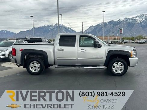 Used 2010 Chevrolet Silverado 1500 LTZ w/ Convenience Package image 24