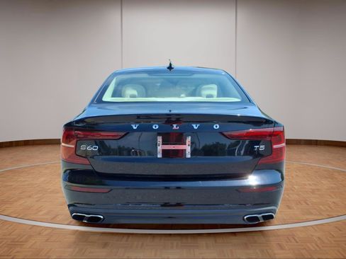 Used 2020 Volvo S60 T5 Momentum w/ Protection Package Premier FWD image 5