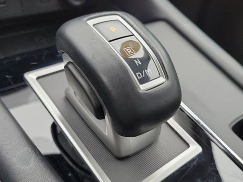 Used 2024 Mitsubishi Outlander SE image 34