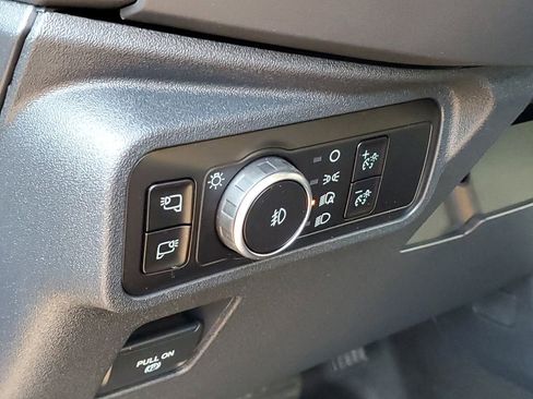 New 2025 Ford Bronco Badlands image 9