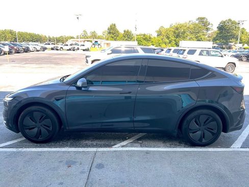 Used 2026 Tesla Model Y 2WD image 30