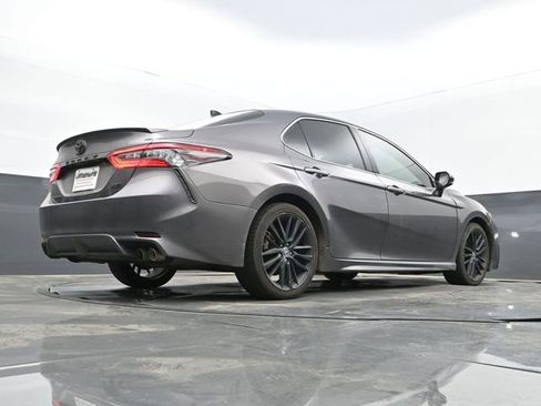 Used 2022 Toyota Camry XSE w/ Navigation Package image 11