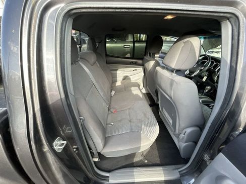 Used 2012 Toyota Tacoma PreRunner image 21