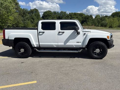 Used 2009 HUMMER H3T AWD/4WD image 4