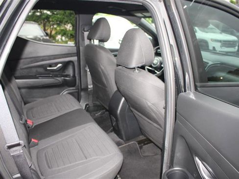Used 2023 Hyundai Santa Cruz SE AWD/4WD image 12