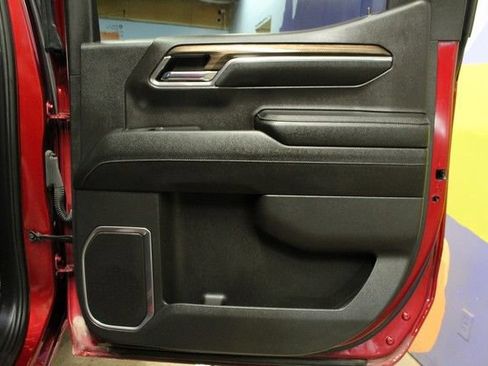 Used 2024 Chevrolet Silverado 1500 RST w/ Z71 Off-Road Package AWD/4WD image 11