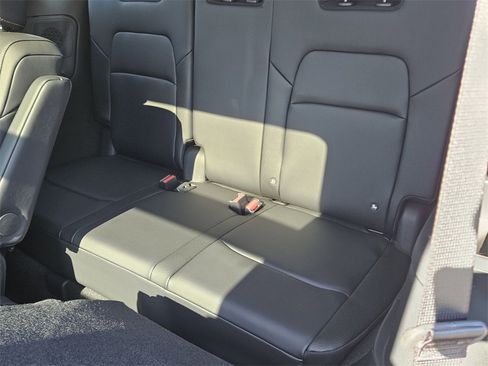 New 2025 Nissan Pathfinder SL w/ SL Premium Package image 7