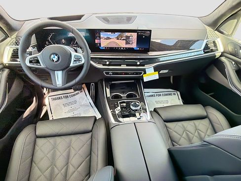 New 2026 BMW X7 xDrive40i w/ Executive Package image 17