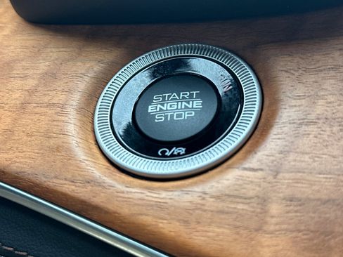 Used 2022 Jeep Grand Cherokee Summit image 27