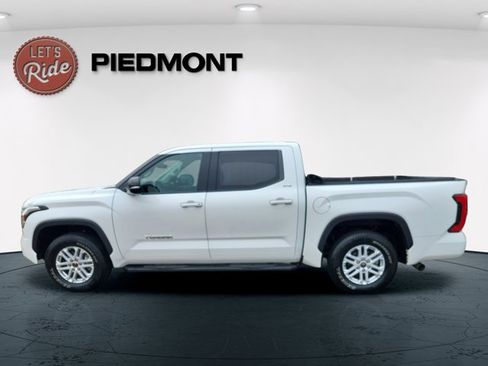 Used 2023 Toyota Tundra SR5 w/ SR5 Premium Package image 9