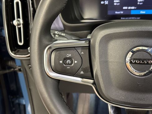 Used 2023 Volvo XC40 Recharge Plus w/ Protection Package Premier AWD/4WD image 12