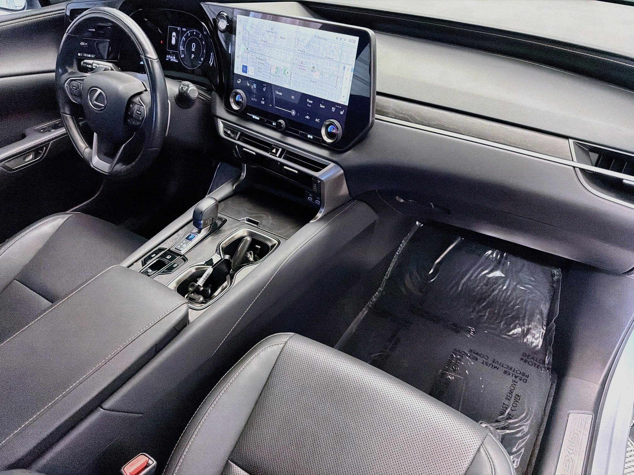 Used 2024 Lexus RX 350 Premium w/ Accessory Package (Z1) FWD image 12