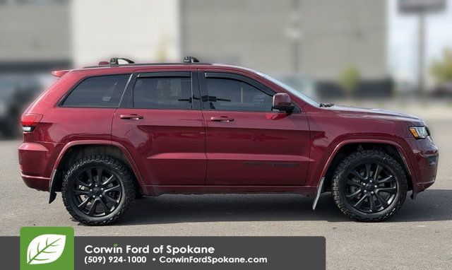 Used 2019 Jeep Grand Cherokee Altitude AWD/4WD image 10