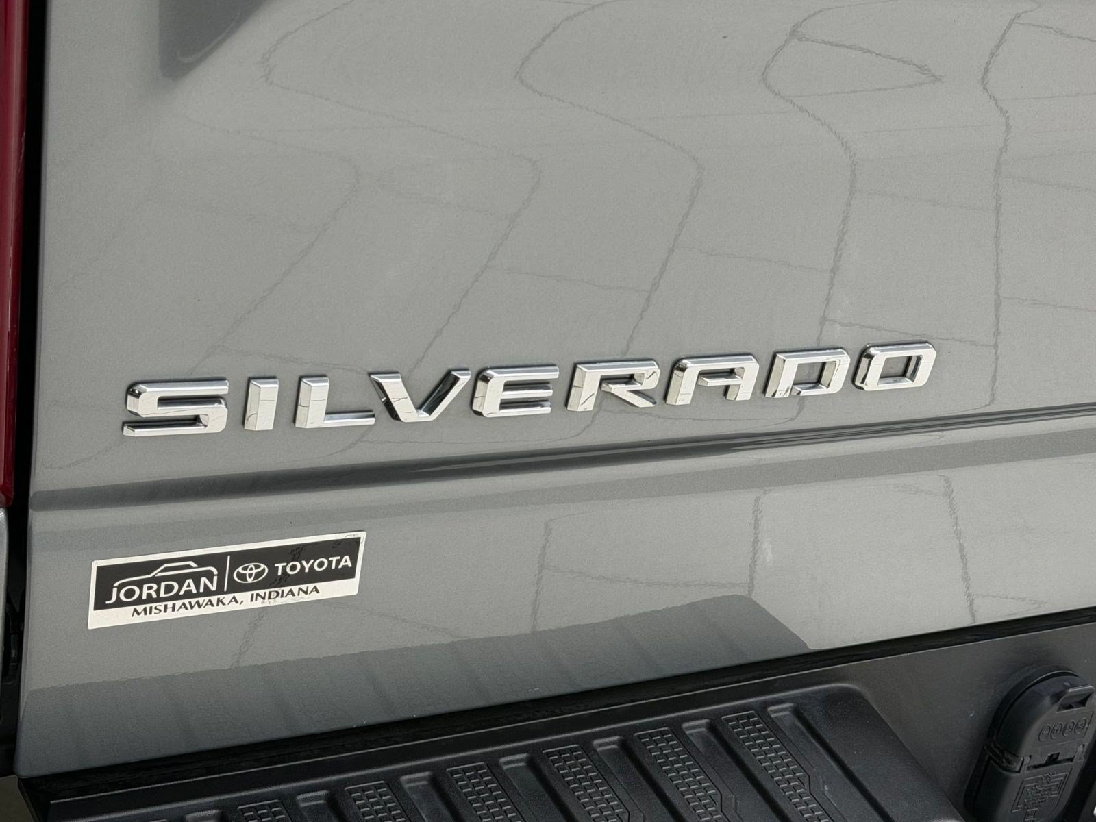 Used 2026 Chevrolet Silverado 1500 RST AWD/4WD image 33