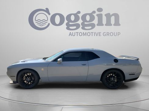 Used 2021 Dodge Challenger R/T Scat Pack w/ Dynamics Package RWD image 2