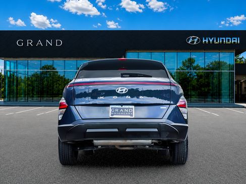 Used 2024 Hyundai Kona SEL AWD/4WD image 6