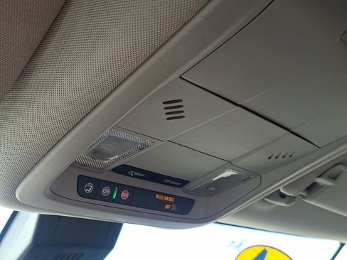 Used 2024 Chevrolet Equinox LT image 32