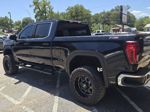 Used 2022 GMC Sierra 1500 SLE w/ X31 Off-Road Package AWD/4WD image 3
