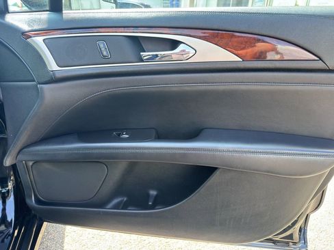 Used 2018 Lincoln MKZ Select w/ Technology Package FWD image 28