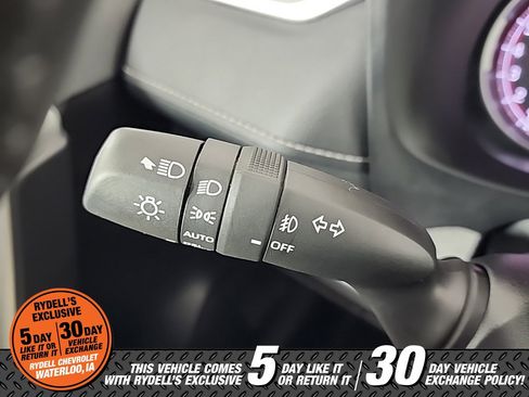 Used 2025 Toyota RAV4 XLE Premium image 30