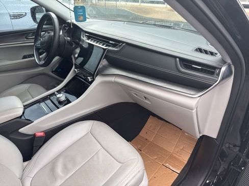 Used 2021 Jeep Grand Cherokee L Overland image 17