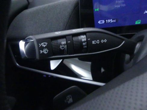 Used 2024 Honda Prologue EX image 18