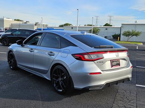 Used 2025 Honda Civic Sport image 8
