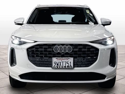 Used 2025 Audi Q5 Premium w/ Premium Plus AWD/4WD image 3