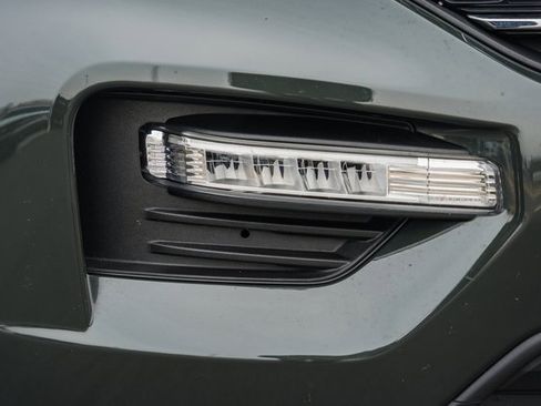 Used 2024 Ford Explorer XLT w/ Equipment Group 202A image 15