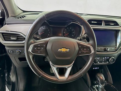 Used 2021 Chevrolet TrailBlazer LT w/ Premium Seating Package image 12