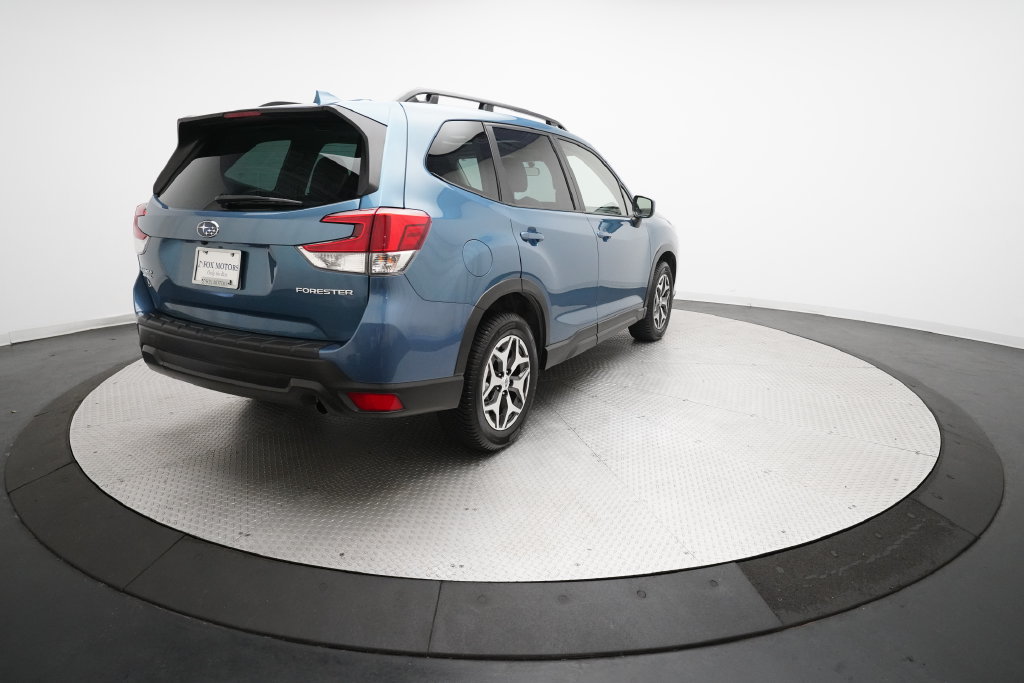 Certified 2023 Subaru Forester Premium AWD/4WD image 35