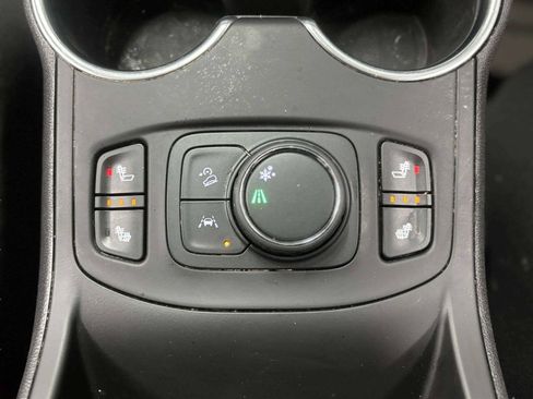 Used 2020 GMC Terrain SLT w/ Preferred Package FWD image 32