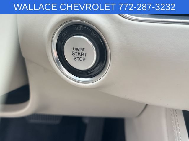 Used 2020 Genesis G90 3.3T Premium RWD image 17