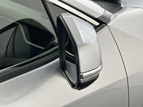 Used 2025 Toyota RAV4 XLE image 10